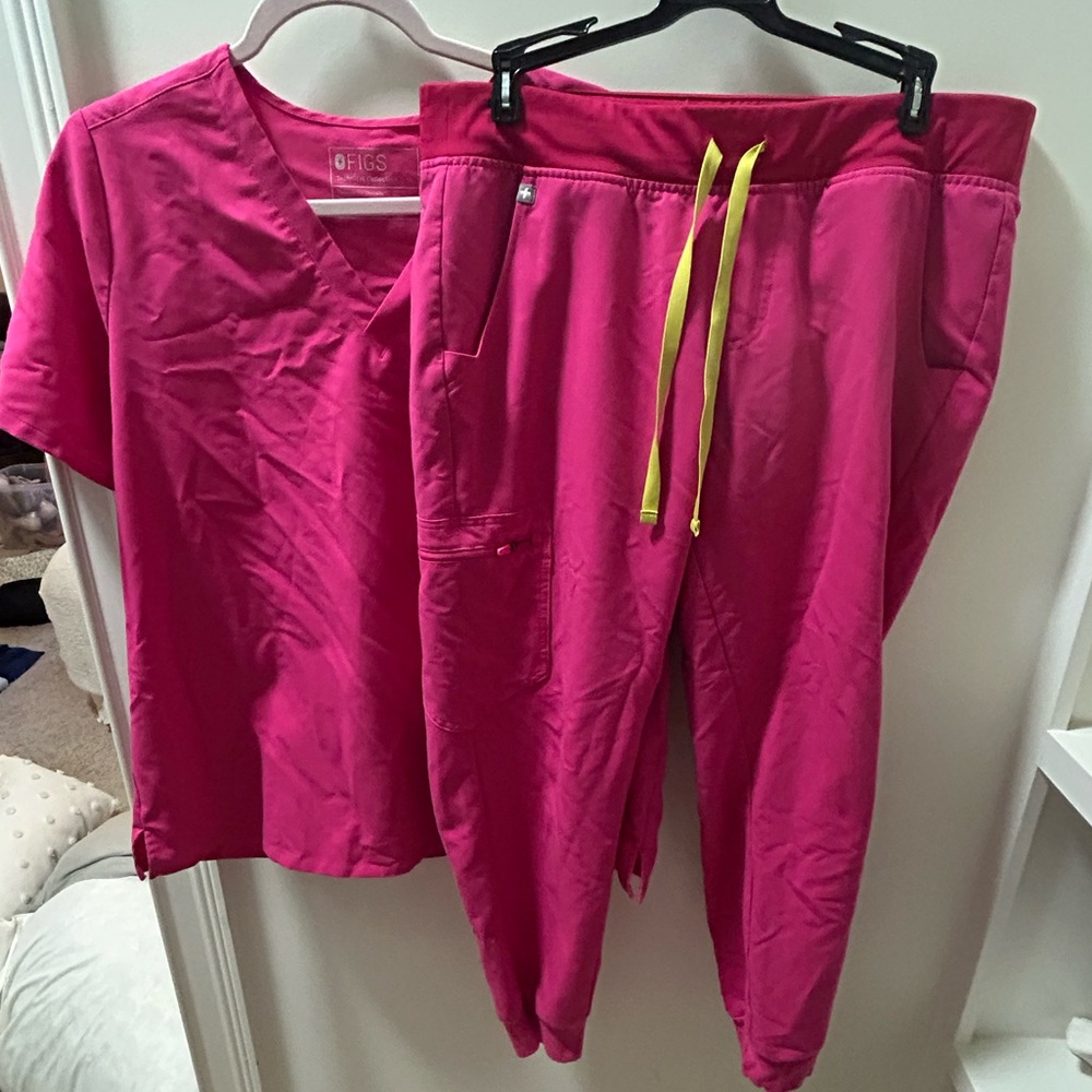 Figs Bright Pink Technical Collection Scrub Set